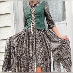 Green and Black Tiered Bustier Sundress with Cuffed Sleeves